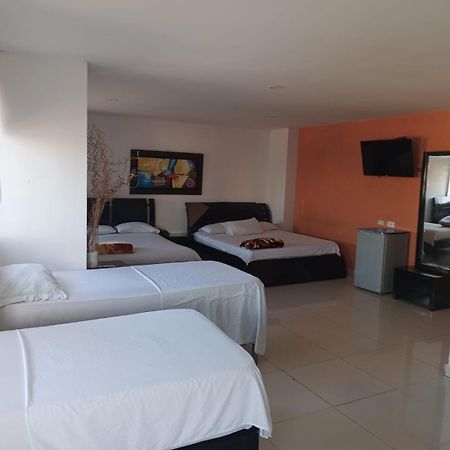 Hotel Intersuites Barranquilla  Eksteriør billede