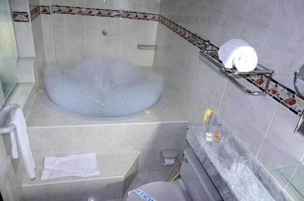 Hotel Intersuites Barranquilla  Eksteriør billede
