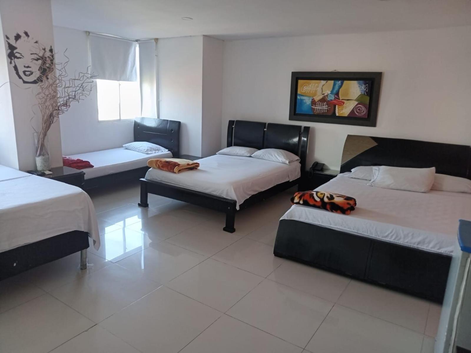 Hotel Intersuites Barranquilla  Eksteriør billede